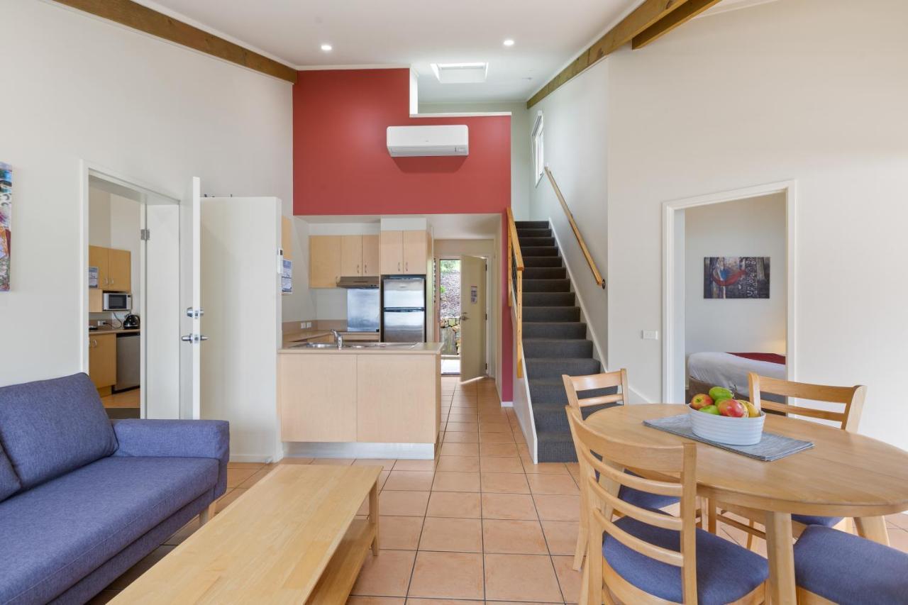 Tathra Beach House Holiday Apartments ภายนอก รูปภาพ