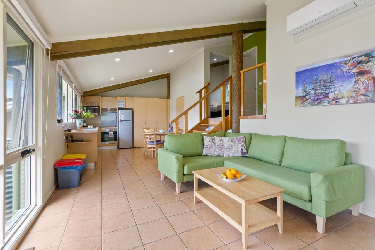 Tathra Beach House Holiday Apartments ภายนอก รูปภาพ